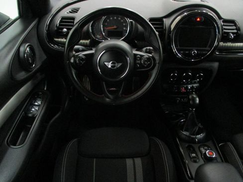Used 2017 MINI Cooper Clubman S image 14