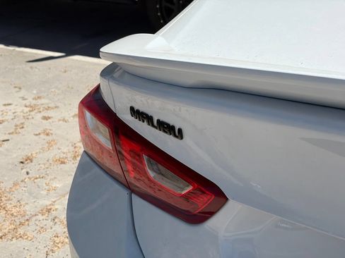 Used 2022 Chevrolet Malibu RS FWD image 4
