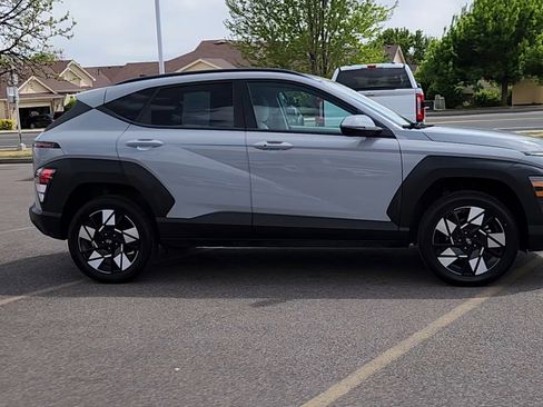 Used 2025 Hyundai Kona SEL AWD/4WD image 9
