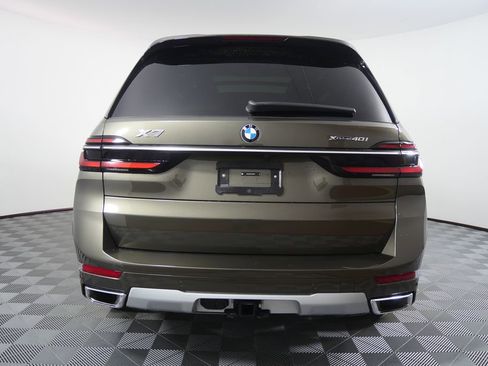Used 2026 BMW X7 xDrive40i w/ Executive Package AWD/4WD image 4