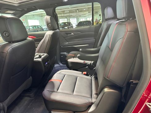 Used 2026 Chevrolet Traverse RS w/ LPO, Floor Liner Package image 13
