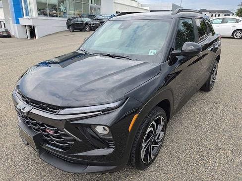 Used 2024 Chevrolet TrailBlazer RS w/ Convenience Package AWD/4WD image 7