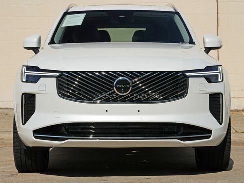 Used 2025 Volvo XC90 T8 Plus w/ Protection Package Premier AWD/4WD image 7