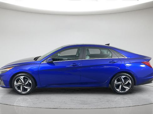 Used 2023 Hyundai Elantra Limited FWD image 22