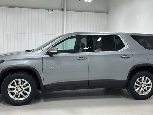 Used 2023 Chevrolet Traverse LS w/ Safety Package FWD image 2
