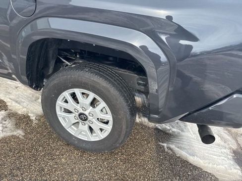 Used 2025 Toyota Tacoma SR5 image 7