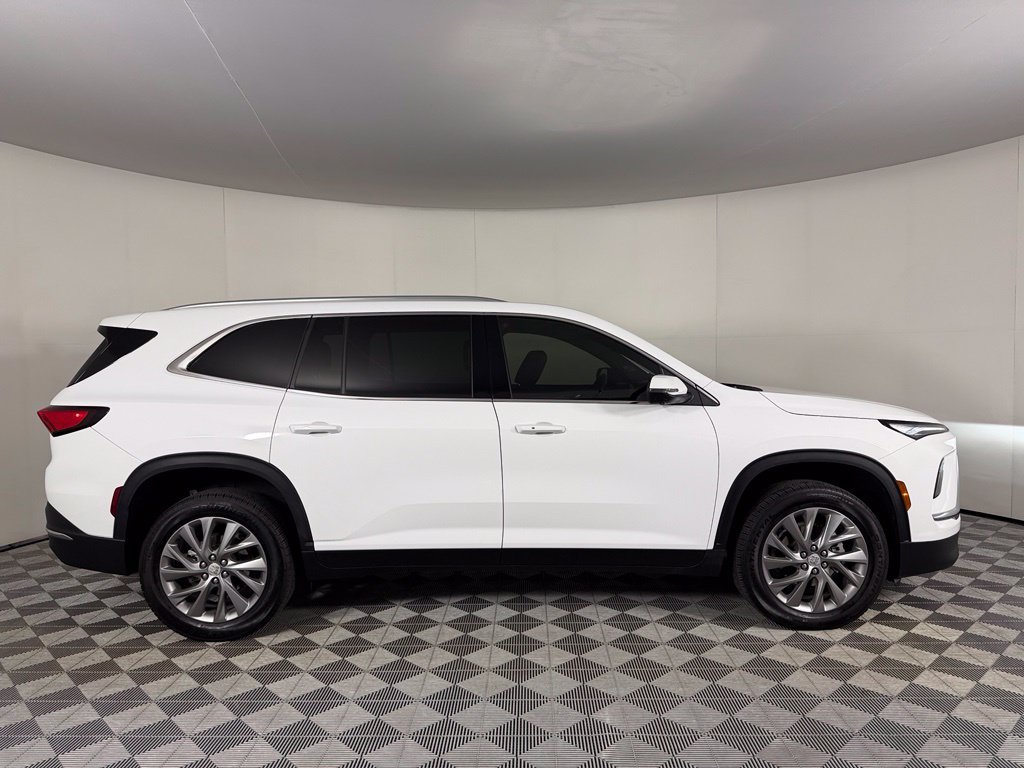 Used 2026 Buick Enclave Preferred FWD image 7