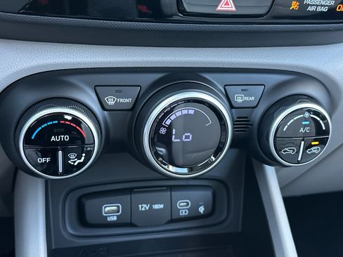 New 2026 Hyundai Venue SEL FWD image 20