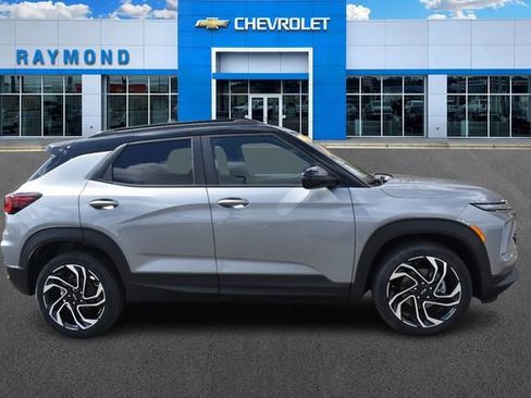 New 2026 Chevrolet TrailBlazer RS w/ Convenience Package image 2