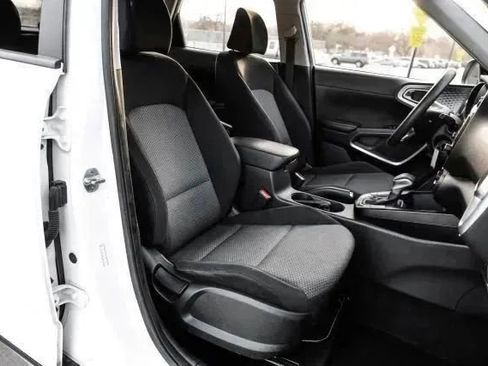 Used 2022 Kia Soul LX w/ Technology Package image 29