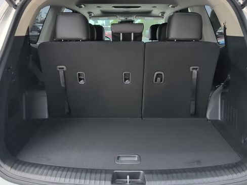 Used 2025 Kia Telluride S FWD image 13