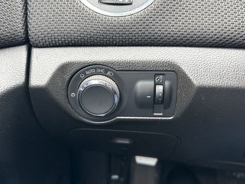 Used 2014 Chevrolet Cruze LT FWD image 27
