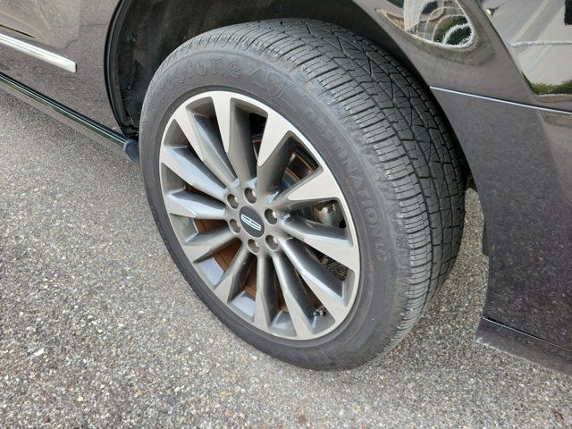 Used 2020 Lincoln Navigator Reserve RWD image 27