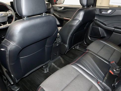 Certified 2023 Ford Escape ST-Line Select w/ Tech Pack #2 image 21