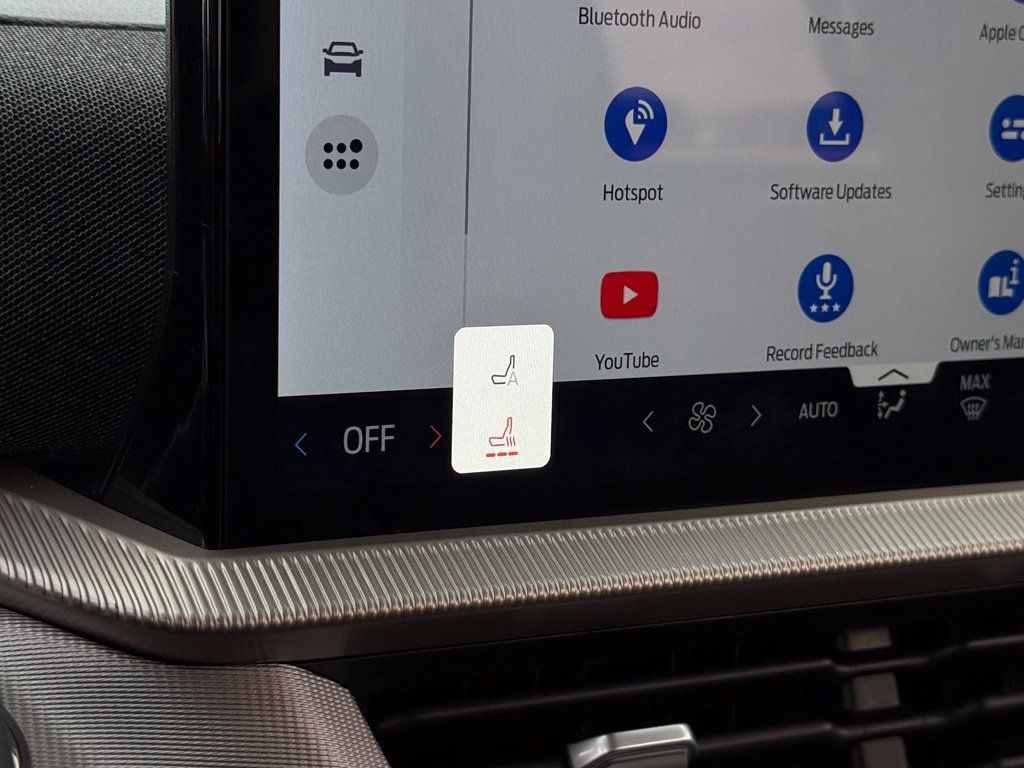 Certified 2025 Ford Explorer Active AWD/4WD image 26