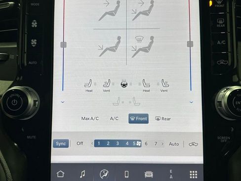 Used 2025 RAM 1500 Laramie image 29