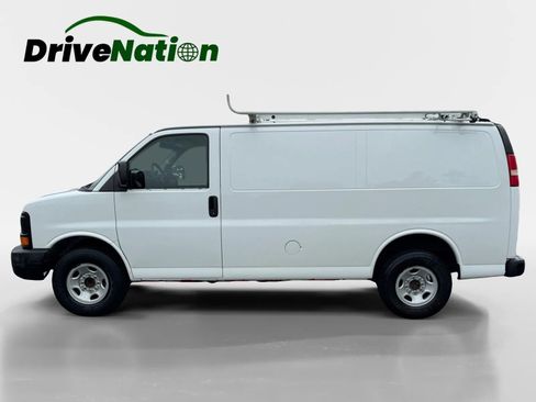 Used 2015 Chevrolet Express 3500 image 8