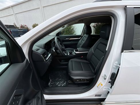 New 2026 GMC Terrain Denali w/ LPO, Floor Liner Package image 11