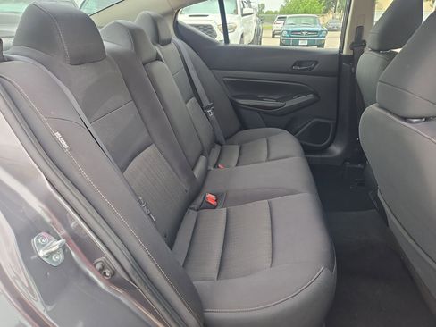 Used 2024 Nissan Altima 2.5 SV FWD image 28