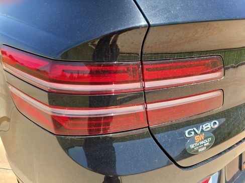 Used 2024 Genesis GV80 2.5T AWD/4WD image 33