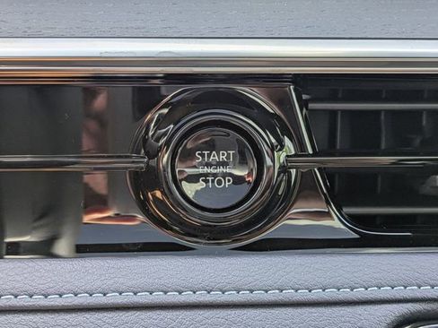 New 2026 INFINITI QX80 4WD w/ Sport Exterior Package image 32