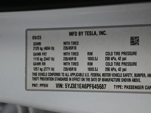 Used 2023 Tesla Model 3 Standard Range RWD image 9