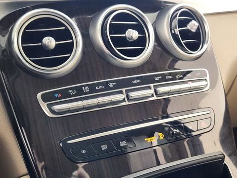 Used 2022 Mercedes-Benz GLC 300 GLC 300 image 27