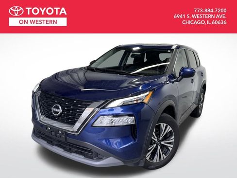 Used 2023 Nissan Rogue SV image 1