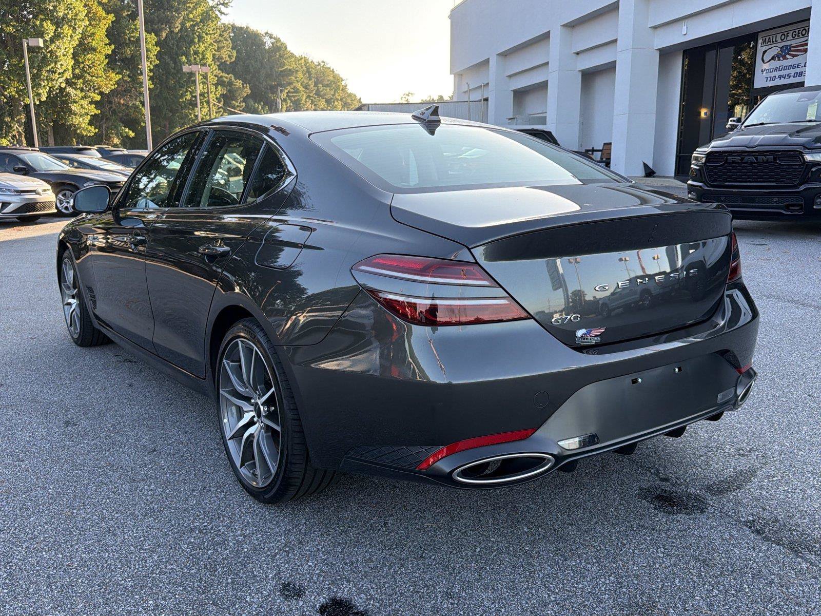 Used 2025 Genesis G70 2.5T RWD image 7