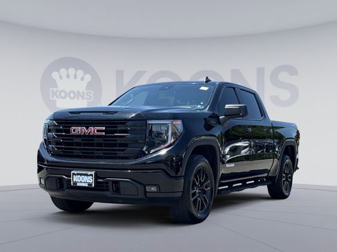 Used 2025 GMC Sierra 1500 Elevation AWD/4WD image 1