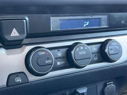 Used 2022 Toyota Tacoma SR5 image 22