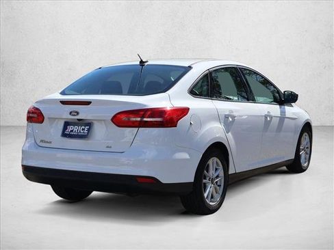 Used 2015 Ford Focus SE FWD image 5