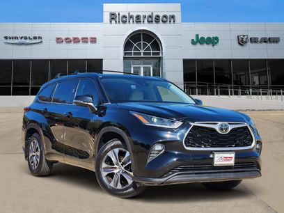 Used 2021 Toyota Highlander XLE