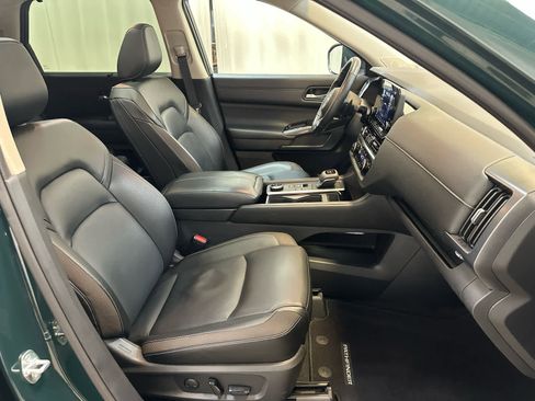 Certified 2023 Nissan Pathfinder SL w/ SL Premium Package image 15