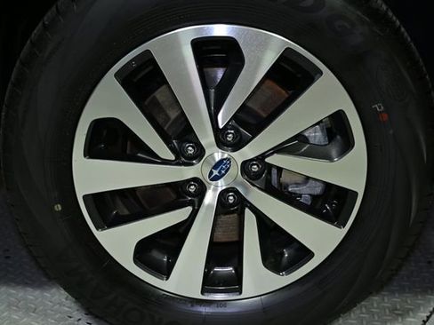 Used 2025 Subaru Outback Premium image 22