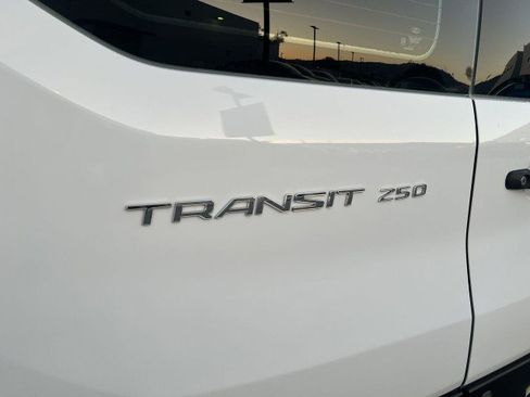 Used 2024 Ford Transit 250 Low Roof w/ Exterior Upgrade Package image 28