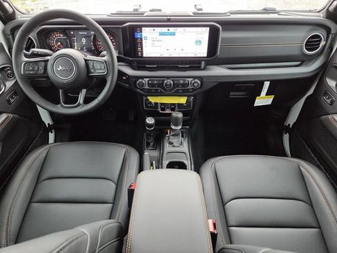 New 2026 Jeep Gladiator Sport AWD/4WD image 10