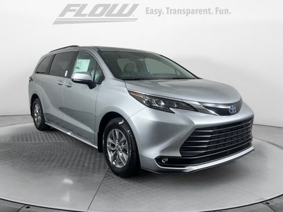 New 2025 Toyota Sienna XLE