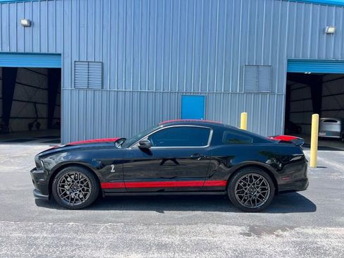 Used 2013 Ford Mustang Shelby GT500 RWD image 68