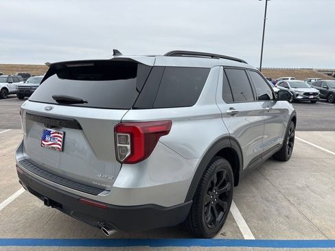 Used 2024 Ford Explorer ST-Line w/ Class IV Trailer Tow Package image 6