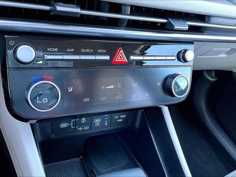 Used 2025 Hyundai Tucson SEL FWD image 30