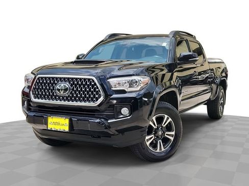 Used 2019 Toyota Tacoma TRD Sport w/ TRD Premium Sport Package AWD/4WD image 1