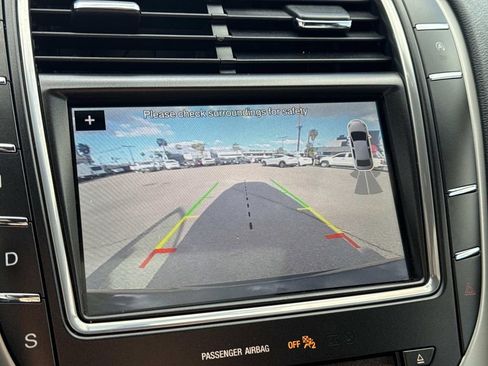 Used 2019 Lincoln Nautilus Reserve w/ Driver Assistance Package image 27