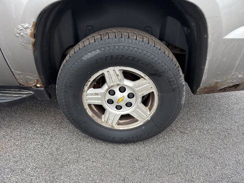 Used 2008 Chevrolet Avalanche LS image 6