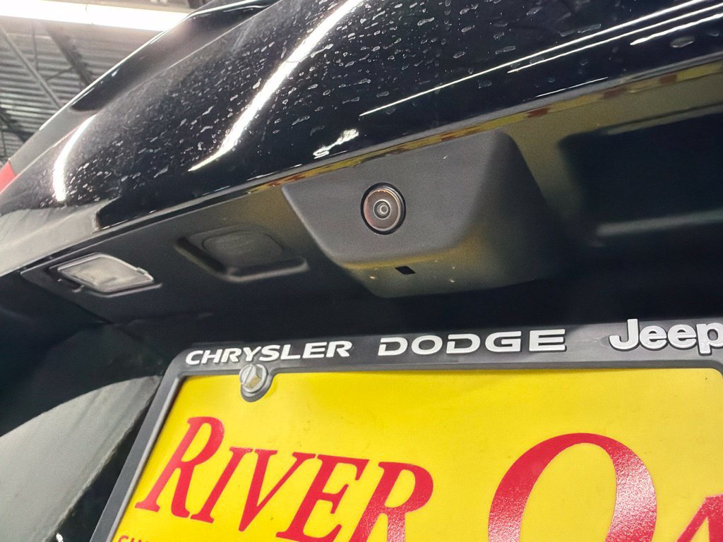 New 2027 Jeep Grand Cherokee Limited RWD image 5