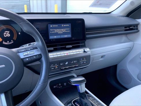 Used 2024 Hyundai Kona SEL FWD image 6