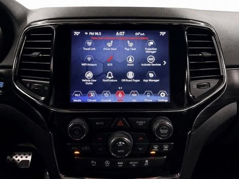 Used 2019 Jeep Grand Cherokee Altitude AWD/4WD image 31