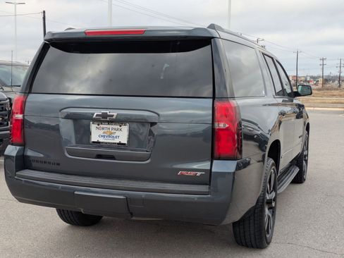 Used 2019 Chevrolet Suburban Premier image 3