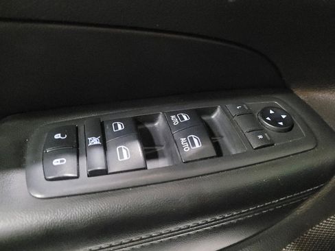 Used 2019 Jeep Grand Cherokee Limited AWD/4WD image 27