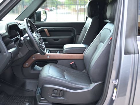 Used 2021 Land Rover Defender 90 X image 9